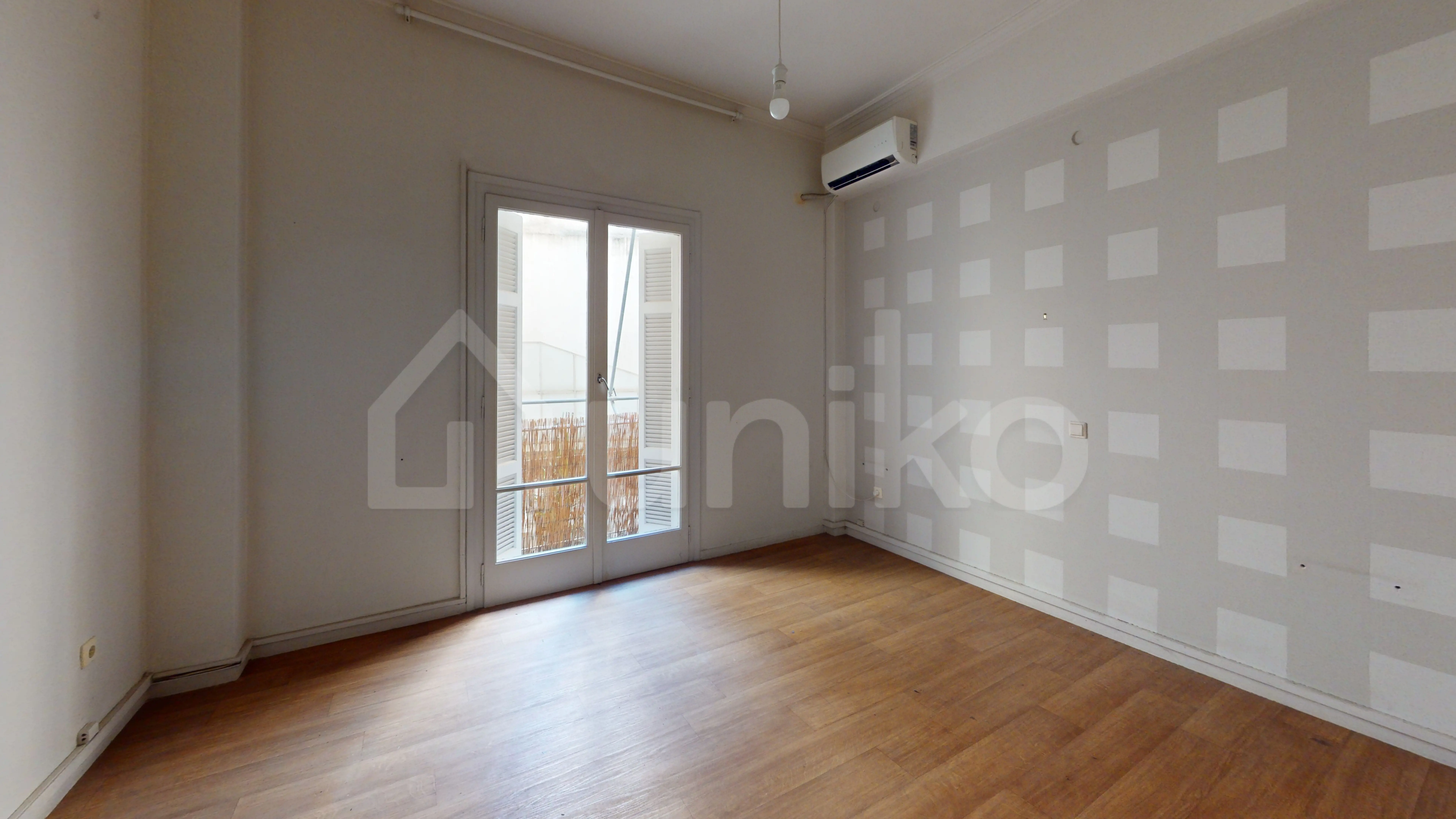 Secondary Photo of property with code 00001881