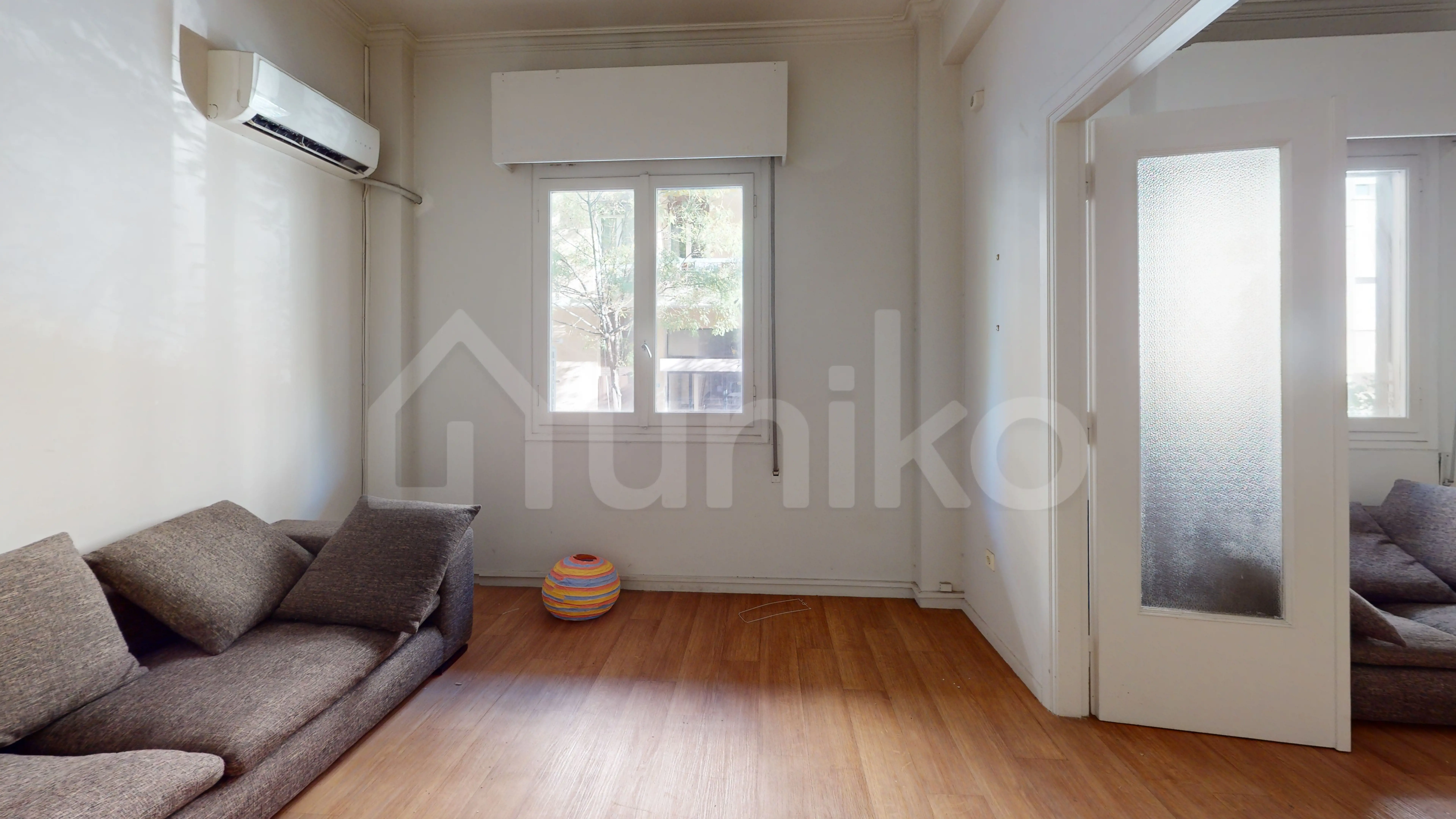 Secondary Photo of property with code 00001881