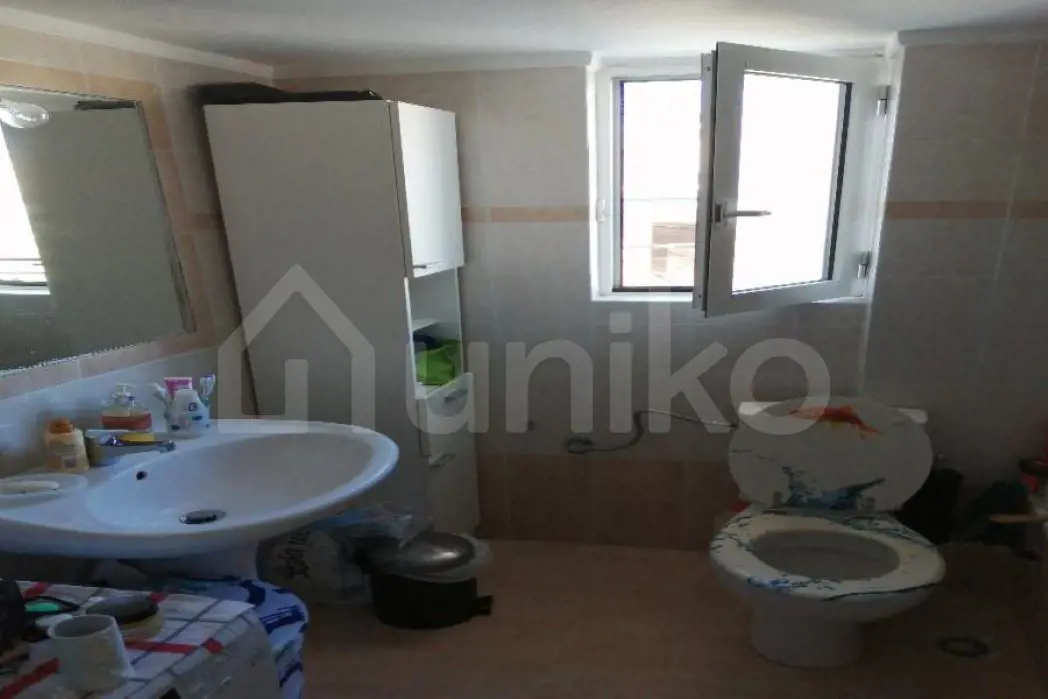 Secondary Photo of property with code 00002204