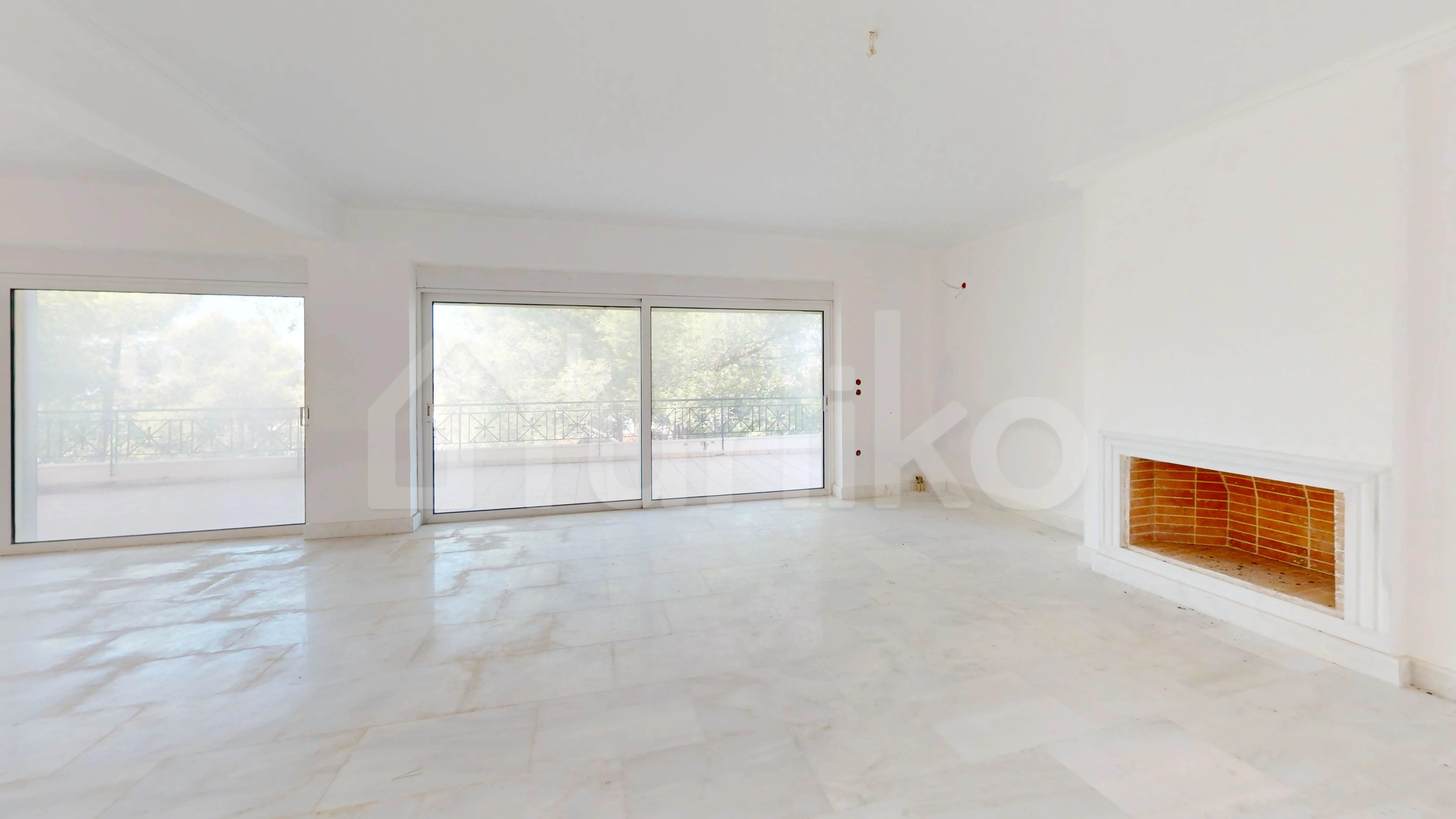 Secondary Photo of property with code 00002370