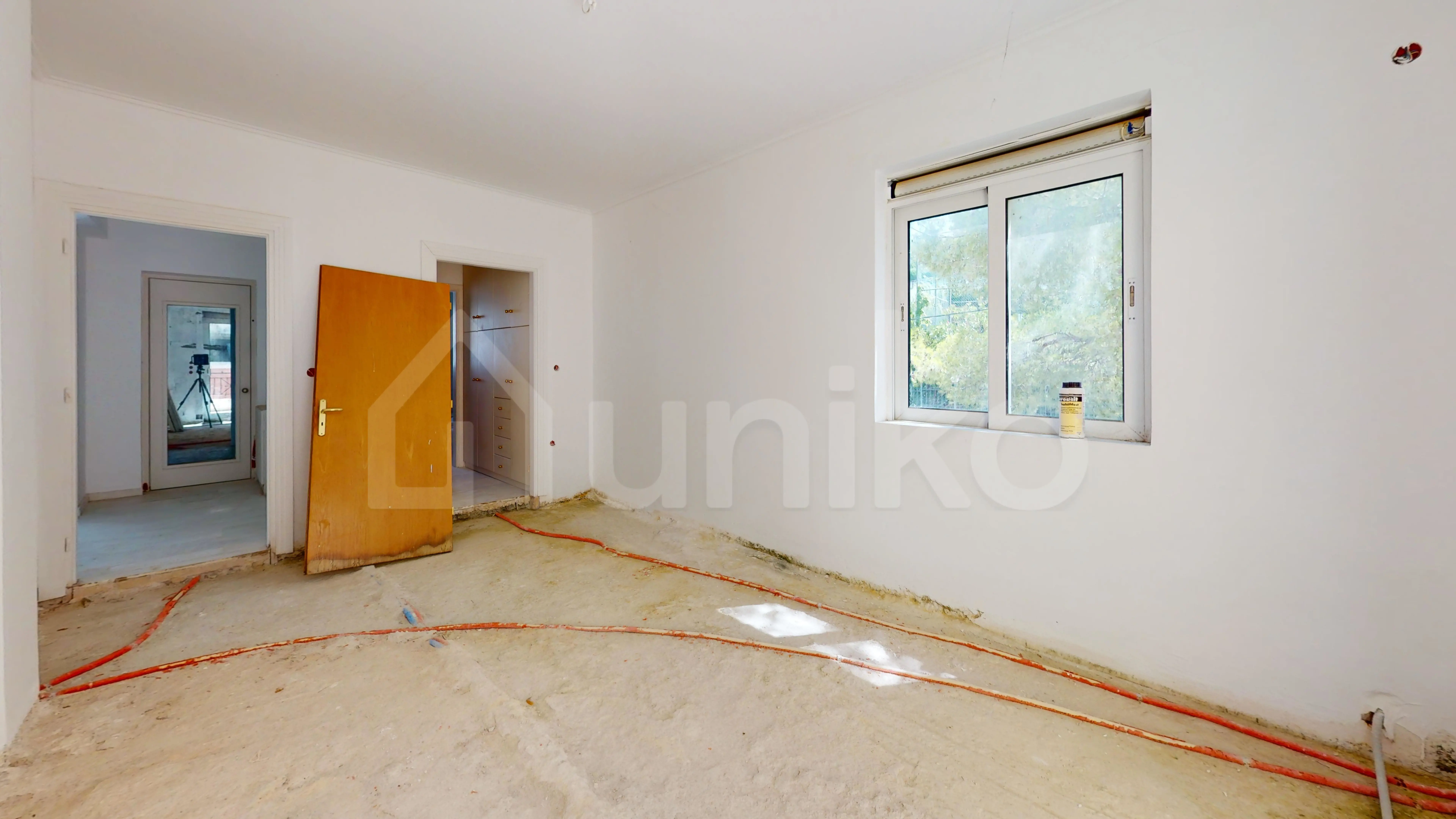 Secondary Photo of property with code 00002370