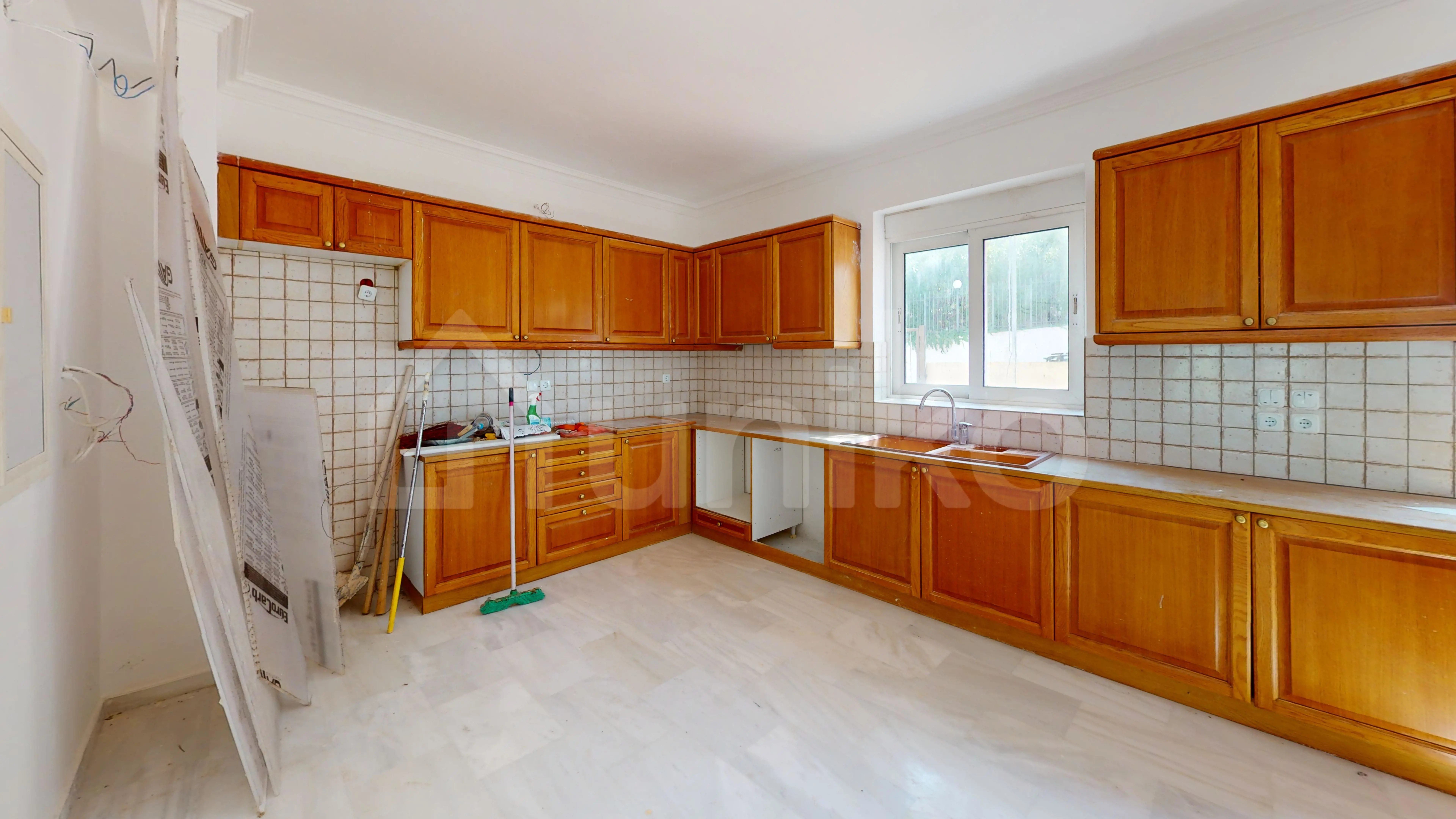 Secondary Photo of property with code 00002370