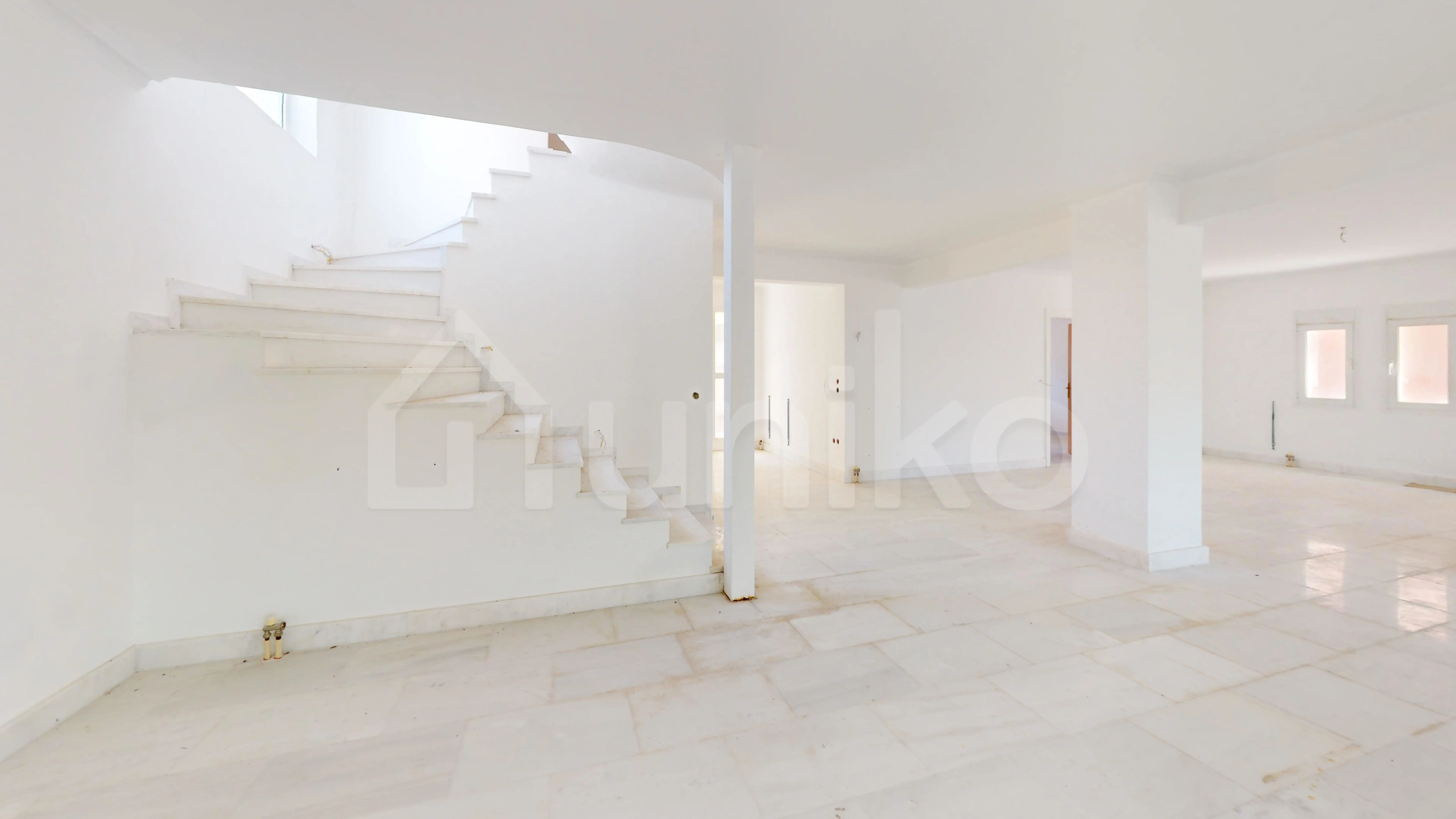 Secondary Photo of property with code 00002370