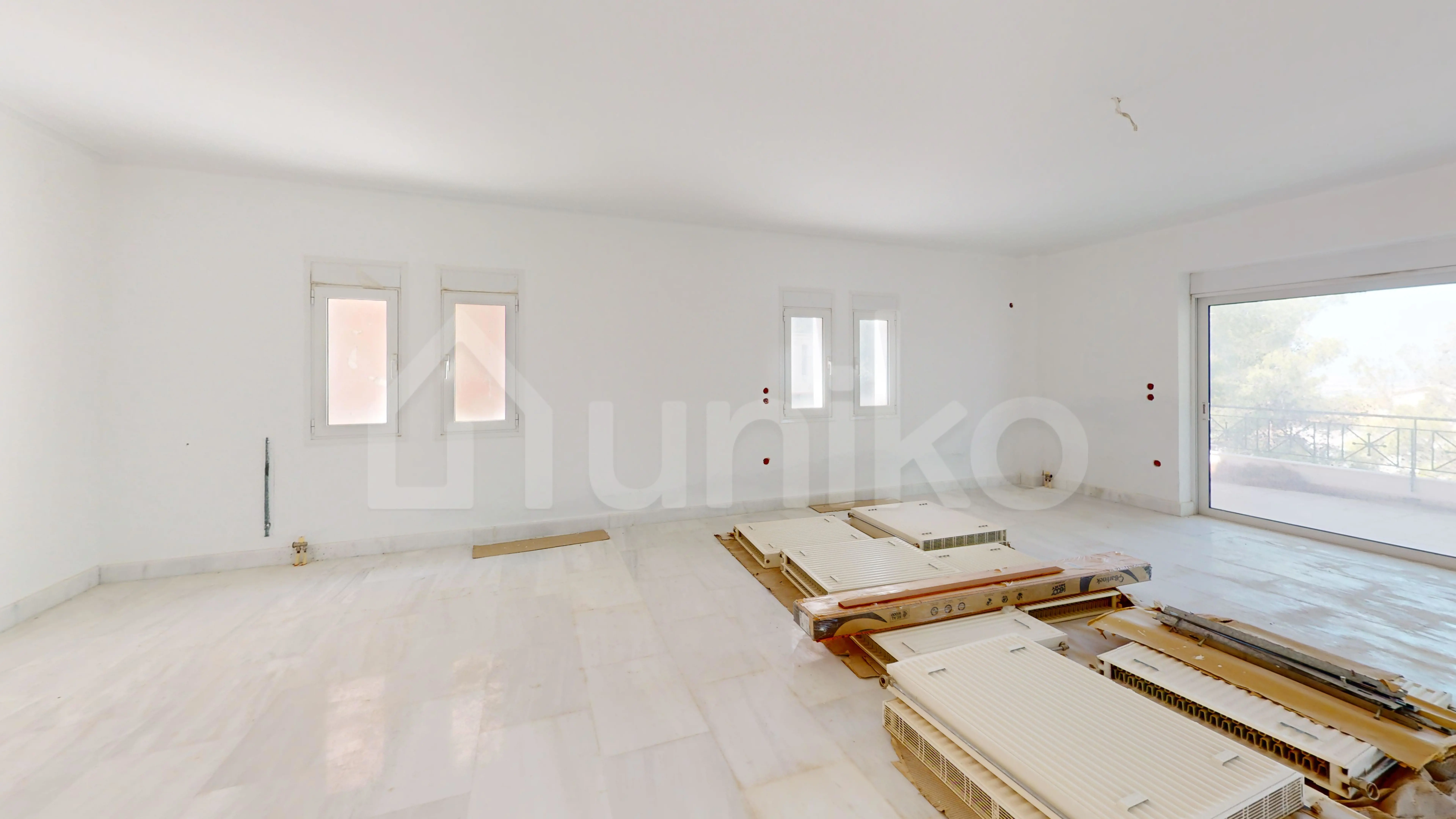 Secondary Photo of property with code 00002370