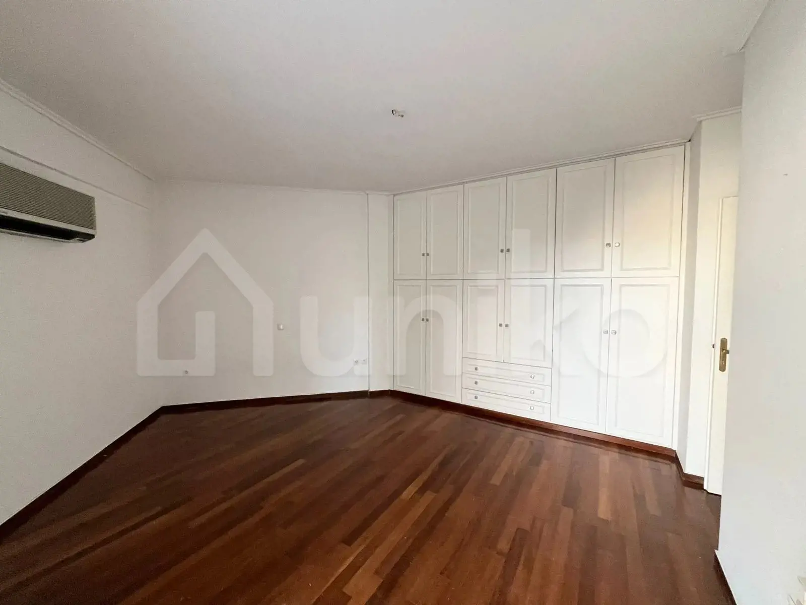 Secondary Photo of property with code 00005033