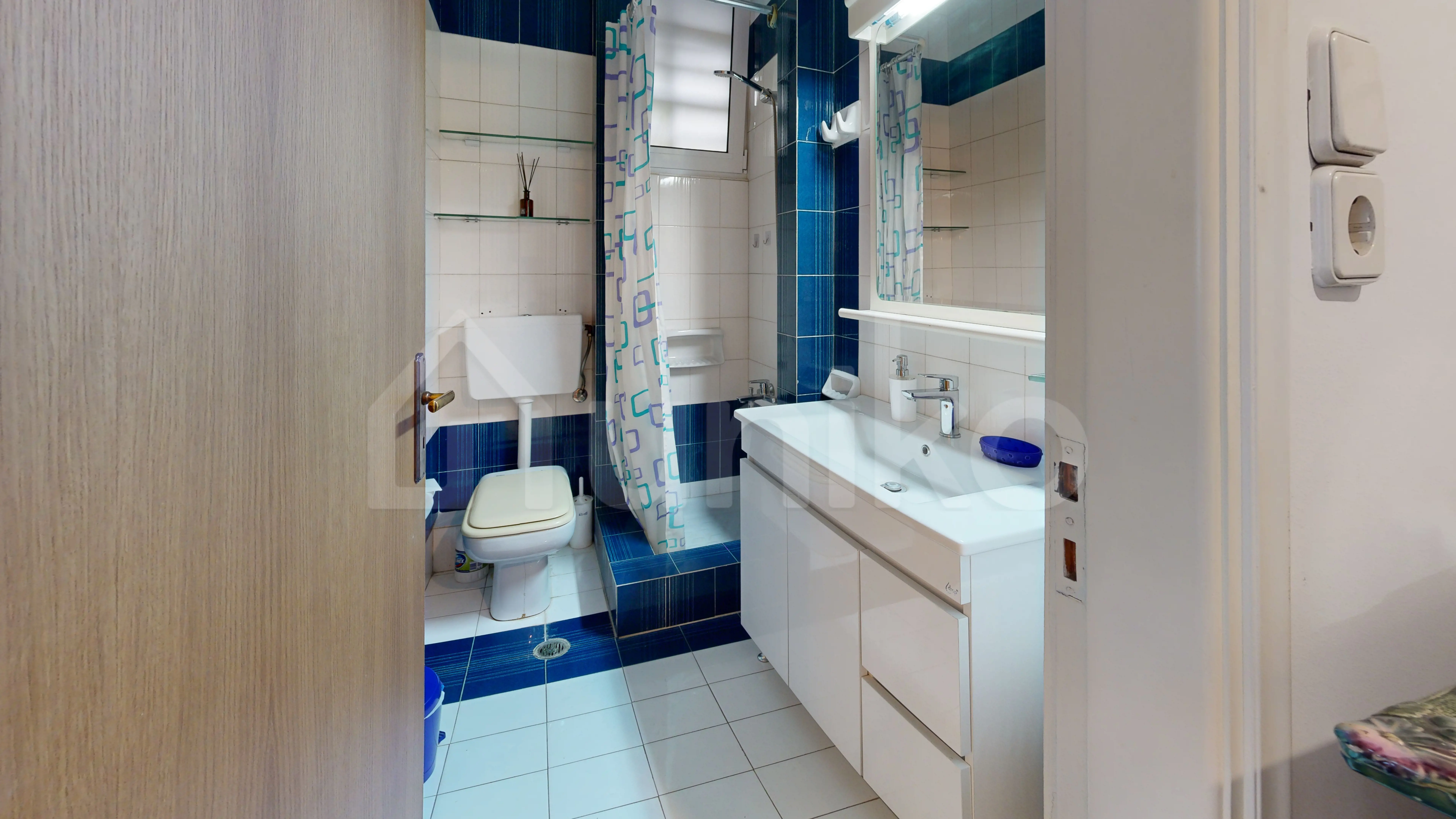 Secondary Photo of property with code 00005385