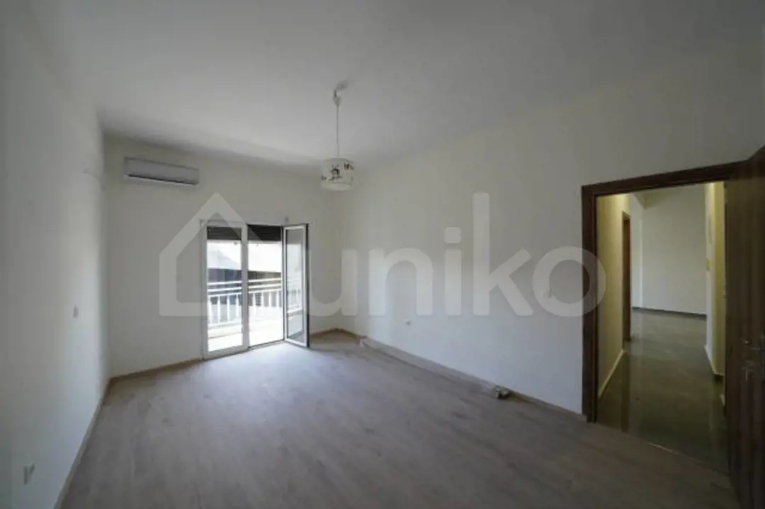 Secondary Photo of property with code 00005685