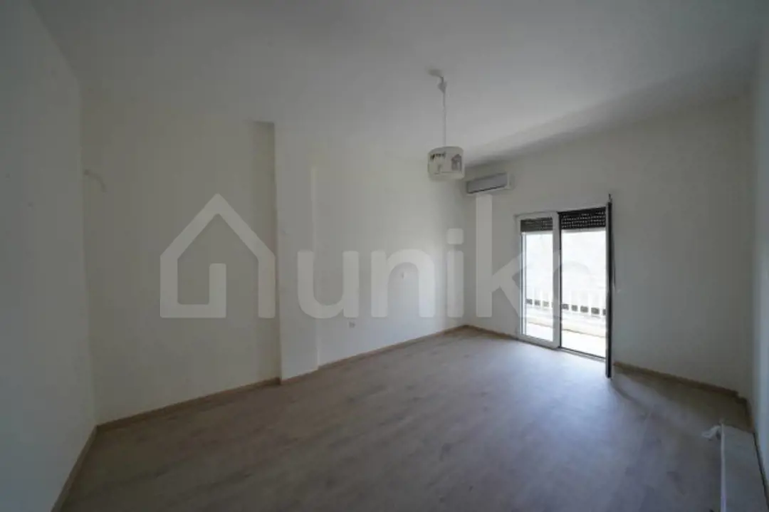 Secondary Photo of property with code 00005685