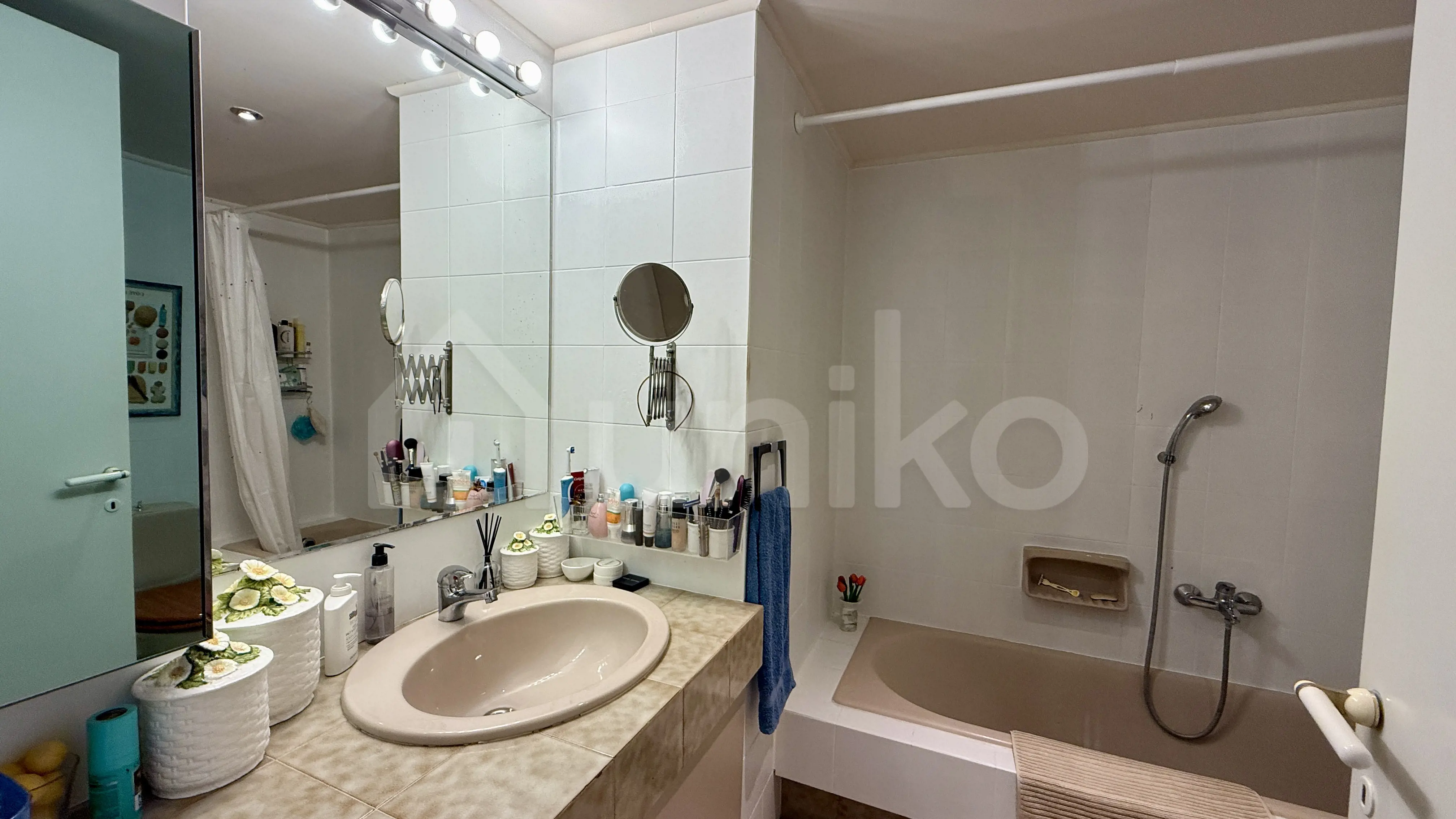 Secondary Photo of property with code 00005889