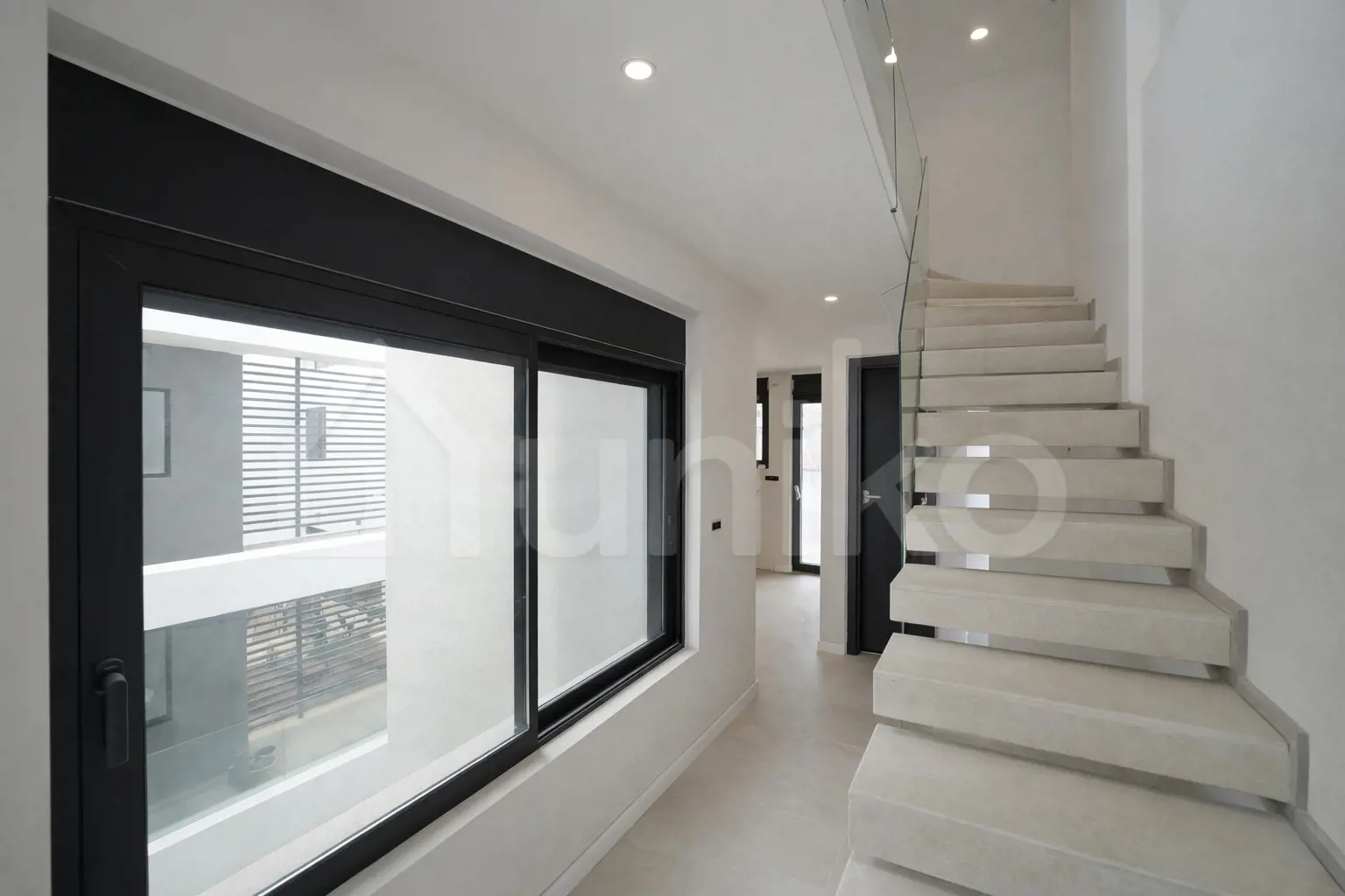 Secondary Photo of property with code 00005942