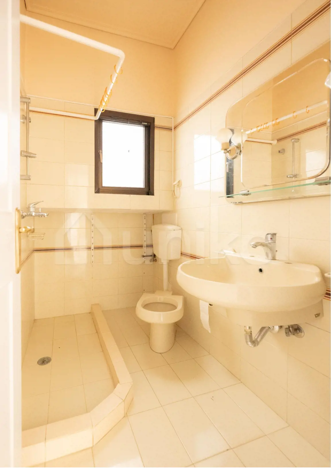 Secondary Photo of property with code 00006974