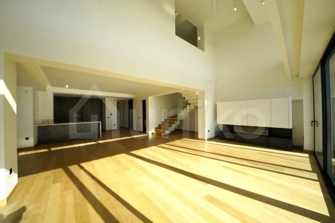 Secondary Photo of property with code 00007867